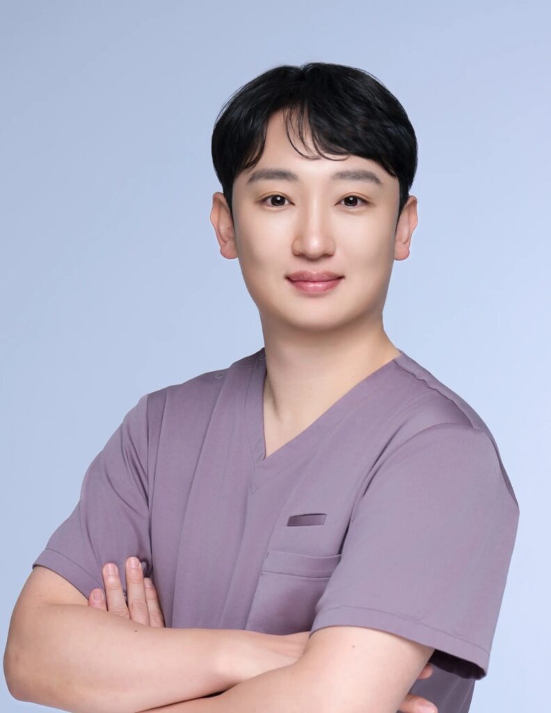Doohaeng Lee